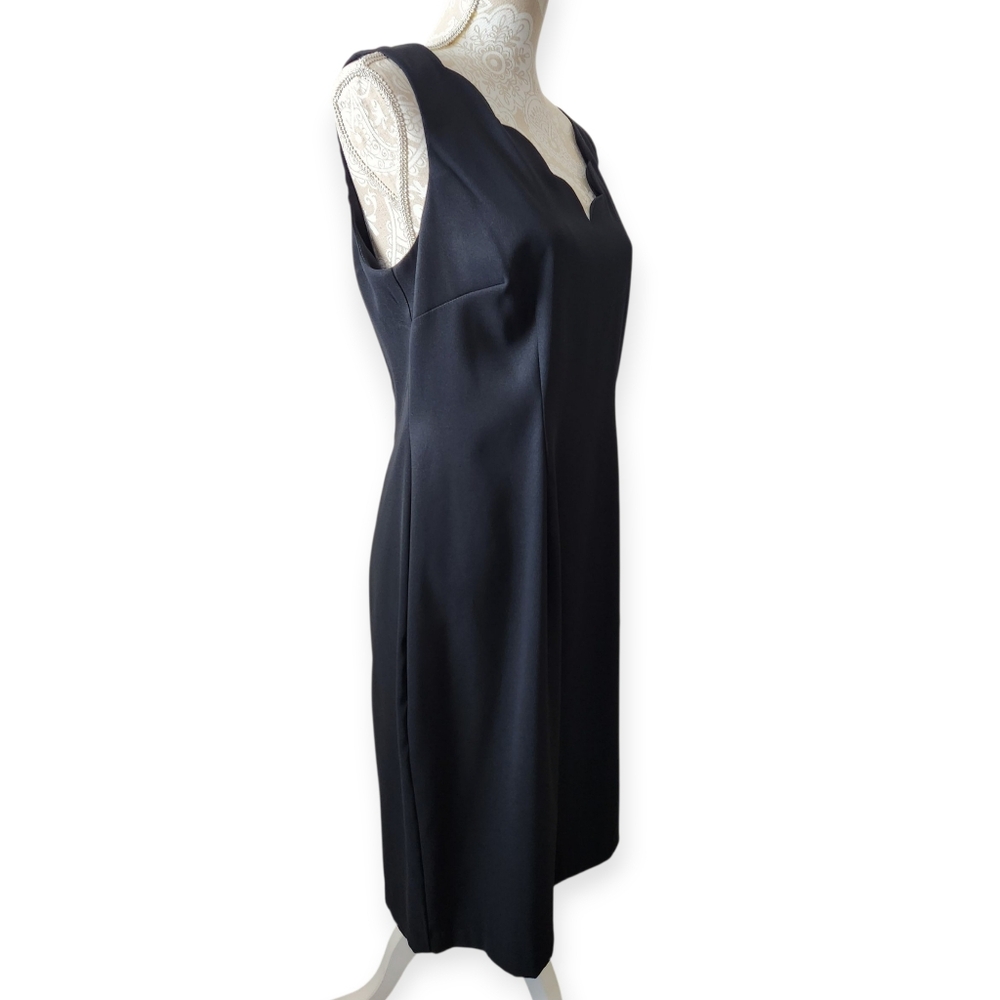 Connected Apparel Black Cocktail Old Money Dress With Scalloped Neckline Size 12